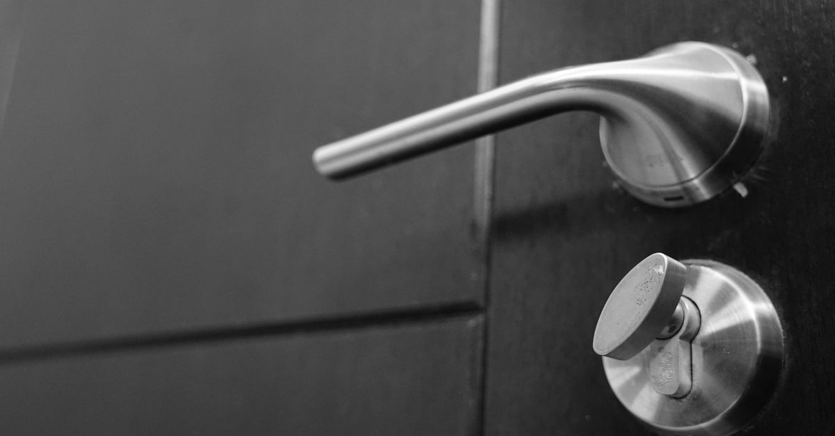 locksmith service technician — Bexar County Locksmith